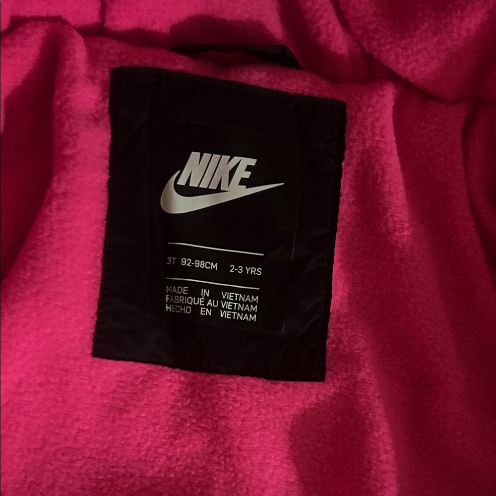 Nike Kids Jacket Black and Pink - Picture 3 of 9